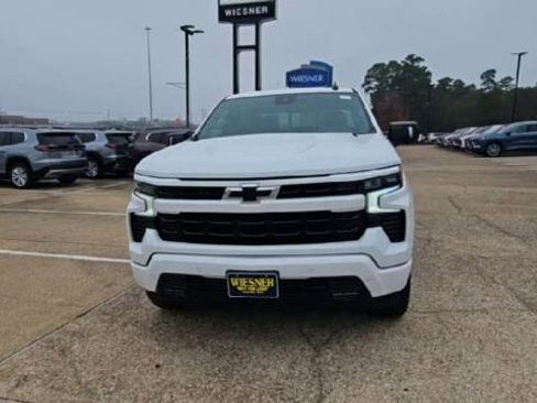 Used 2025 Chevrolet Silverado 1500 RST image 3