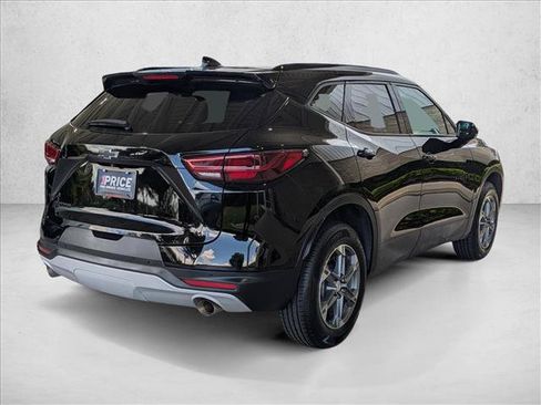 Used 2024 Chevrolet Blazer LT w/ Convenience Package FWD image 5