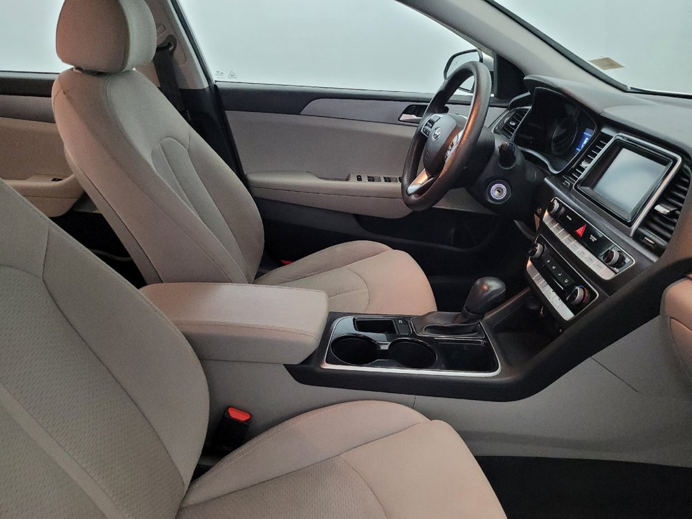 Used 2019 Hyundai Sonata SE FWD image 21