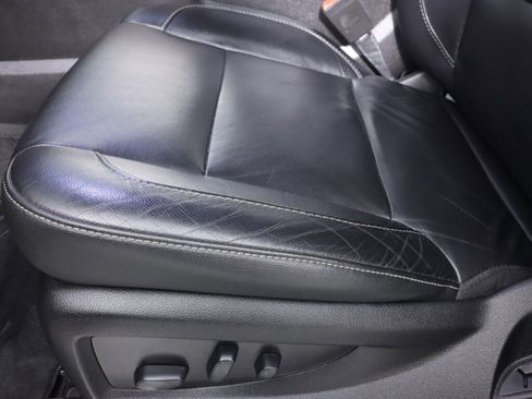 Used 2019 Chevrolet Tahoe LT AWD/4WD image 28