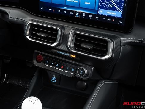Used 2025 Ford Mustang GT Premium w/ GT Performance Package RWD image 36