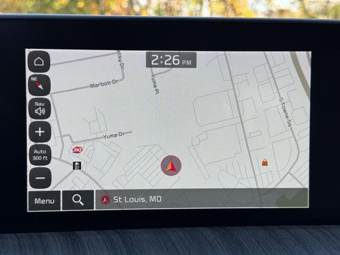 Used 2024 Kia Telluride EX w/ EX Captain's Chair Package image 25