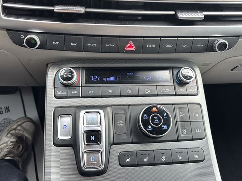 Used 2023 Hyundai Palisade Limited AWD/4WD image 31