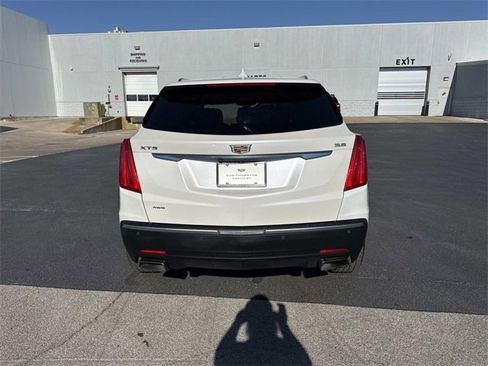 Used 2019 Cadillac XT5 Premium Luxury image 3