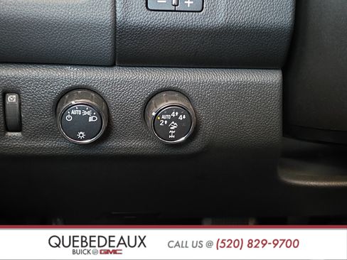 Used 2022 Chevrolet Colorado ZR2 AWD/4WD image 25