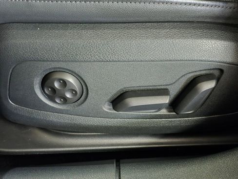 Used 2022 Audi A5 2.0T Premium Plus w/ Premium Plus image 18