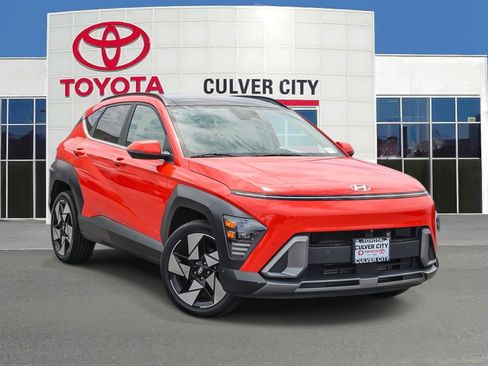 Used 2024 Hyundai Kona Limited AWD/4WD image 1