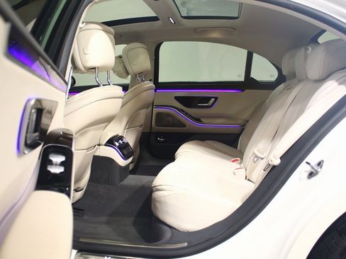 Used 2022 Mercedes-Benz S 500 4MATIC image 28