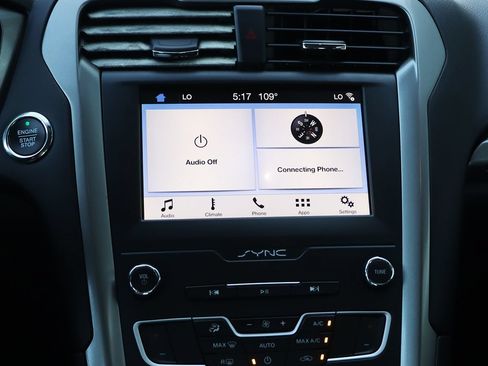 Used 2019 Ford Fusion SE FWD image 44