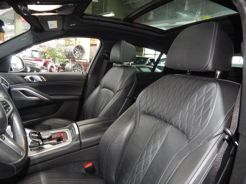 Used 2023 BMW X6 xDrive40i w/ M Sport Package image 21