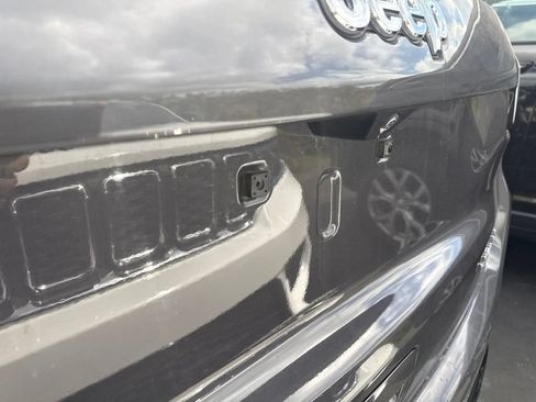 Used 2024 Jeep Compass Limited w/ Elite Group AWD/4WD image 18