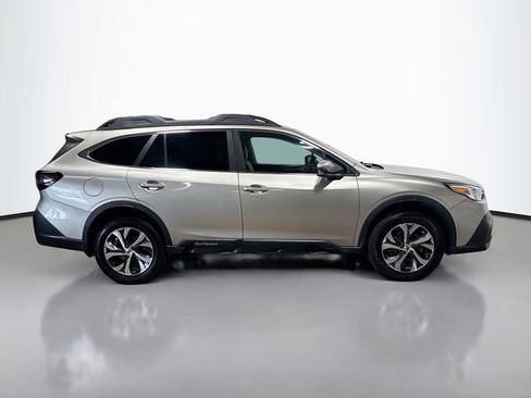 Used 2020 Subaru Outback Limited AWD/4WD image 6
