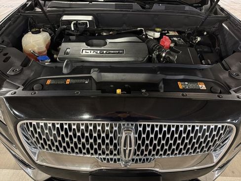Used 2019 Lincoln Nautilus Reserve w/ Ultimate Package FWD image 12
