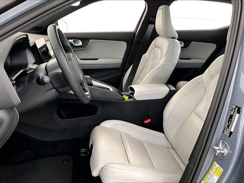 Used 2024 Polestar Polestar 2 RWD image 27