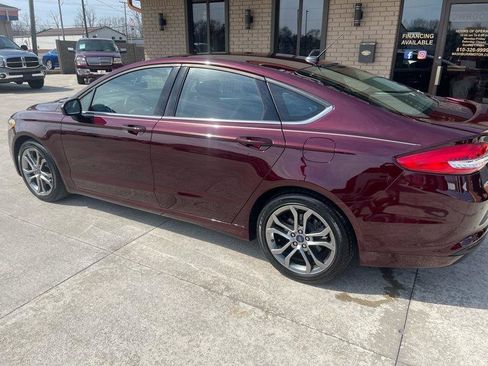 Used 2017 Ford Fusion SE w/ Equipment Group 201A image 15