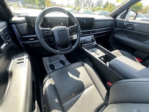 Used 2025 Hyundai Santa Fe Calligraphy image 13