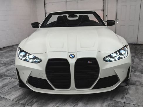 Used 2022 BMW M4 xDrive Competition AWD/4WD image 2