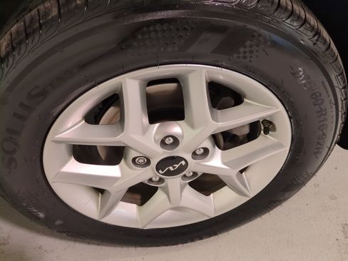 Certified 2023 Kia Soul S image 21