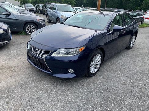 Used 2013 Lexus ES 300h image 4