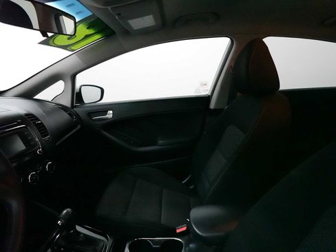 Used 2018 Kia Forte LX w/ LX Rear Camera Package image 13