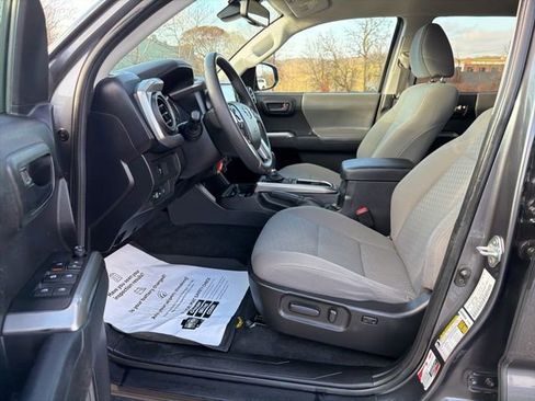Used 2021 Toyota Tacoma SR5 image 13