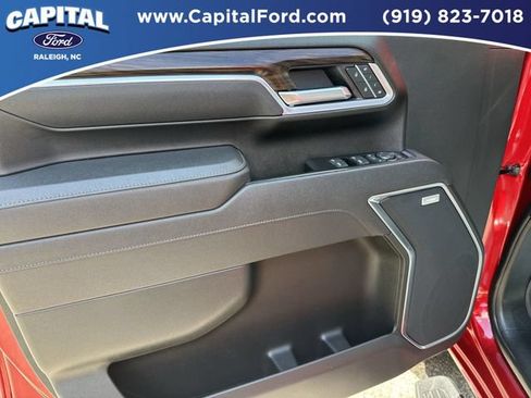 Used 2025 GMC Sierra 2500 SLT w/ SLT Premium Package AWD/4WD image 20