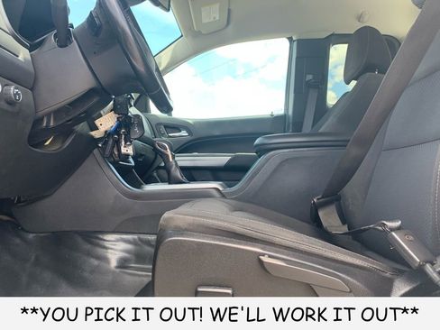 Used 2022 Chevrolet Colorado LT w/ Fleet Safety Package AWD/4WD image 21