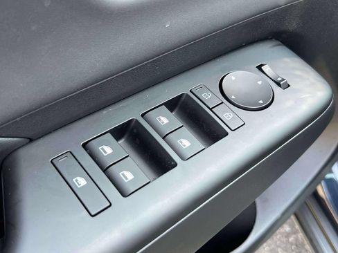Used 2026 Hyundai Kona SEL Premium AWD/4WD image 18