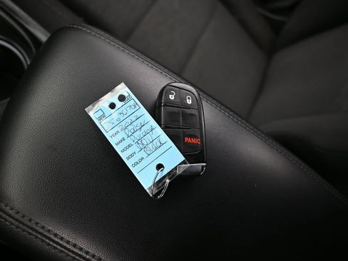 Used 2022 Dodge Durango SXT w/ Blacktop Package image 18