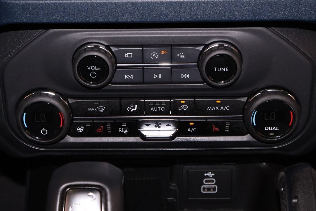 Certified 2026 Ford Bronco Raptor AWD/4WD image 32
