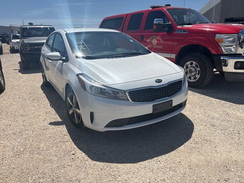 Used 2018 Kia Forte LX w/ LX Popular Package FWD image 2