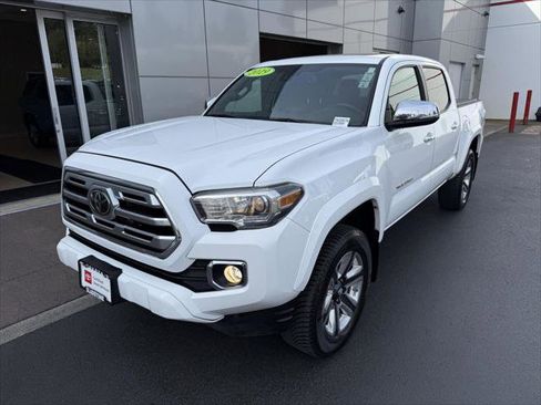 Certified 2019 Toyota Tacoma Limited AWD/4WD image 4