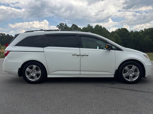 Used 2011 Honda Odyssey Touring image 6