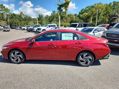New 2025 Hyundai Elantra Limited image 6