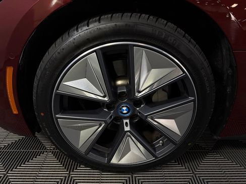 Used 2023 BMW i4 eDrive35 w/ Premium Package RWD image 11
