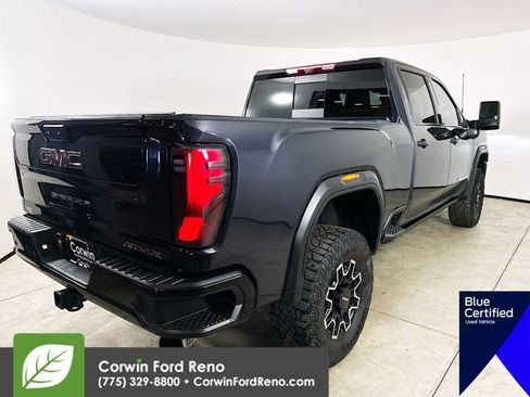 Used 2025 GMC Sierra 2500 AT4X image 10