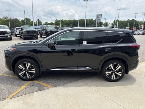 Used 2023 Nissan Rogue SL w/ SL Premium Package AWD/4WD image 9