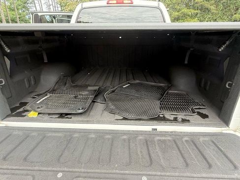 Used 2017 Toyota Tundra SR5 w/ SR5 Upgrade Package RWD image 35