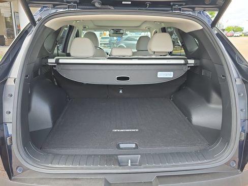 Certified 2023 Hyundai Tucson SEL AWD/4WD image 12