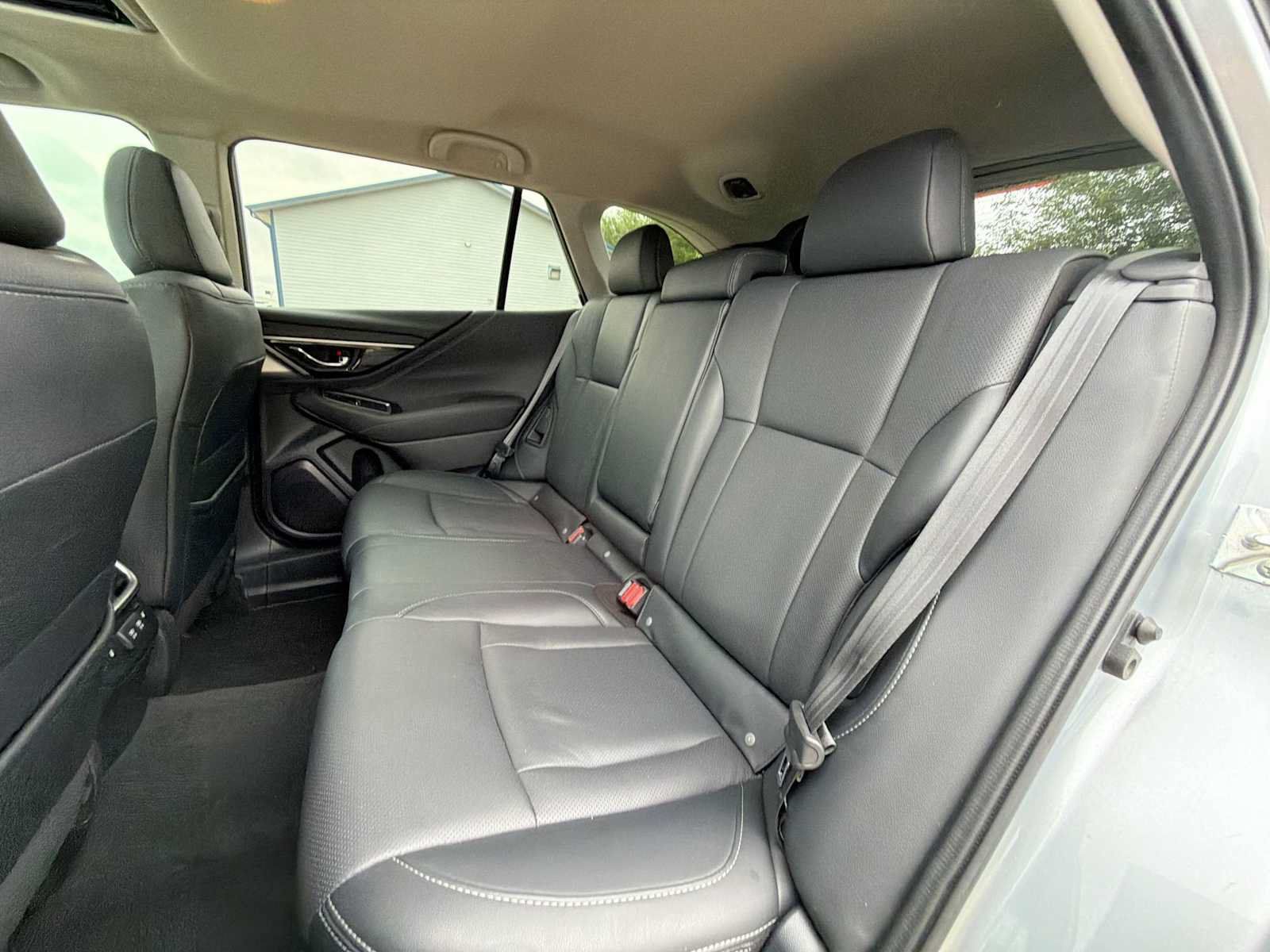 Certified 2021 Subaru Outback Limited AWD/4WD image 17