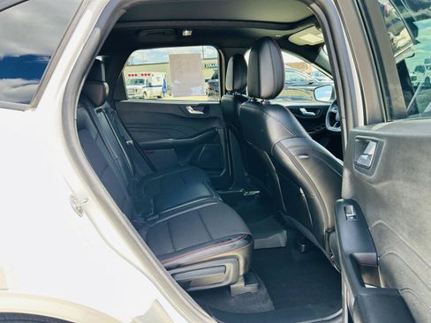 Used 2024 Ford Escape ST-Line w/ Tech Pack #1 AWD/4WD image 33