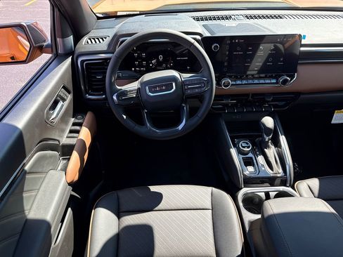 New 2026 GMC Canyon AT4 w/ Technology Plus Package AWD/4WD image 30