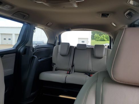 Used 2023 Honda Odyssey Touring image 29