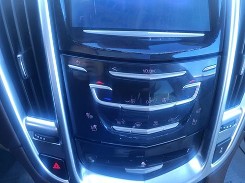Used 2015 Cadillac SRX Premium image 20