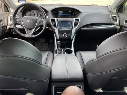Used 2019 Acura TLX image 9
