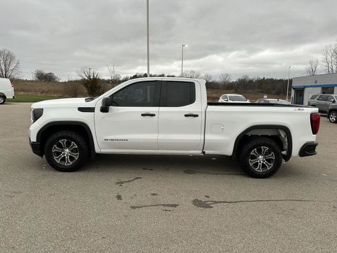 Used 2023 GMC Sierra 1500 Pro w/ Pro Value Package image 2