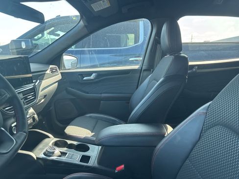 Used 2024 Ford Escape ST-Line w/ Tech Pack #1 image 27