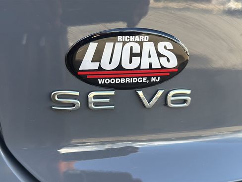 Used 2023 Volkswagen Atlas Cross Sport SE AWD/4WD image 45