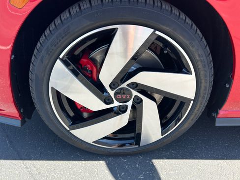 New 2026 Volkswagen Golf SE FWD image 25