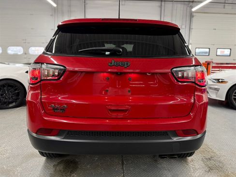 Used 2021 Jeep Compass Latitude w/ Sun and Sound Group image 9